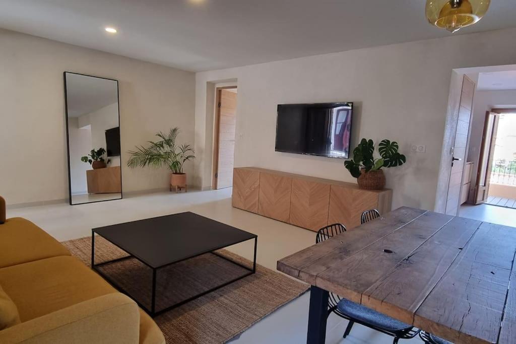 Cargèse Appartement Au Centre Du Village מראה חיצוני תמונה